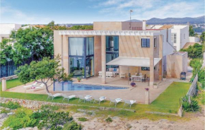 Stunning Home In Porto Colom